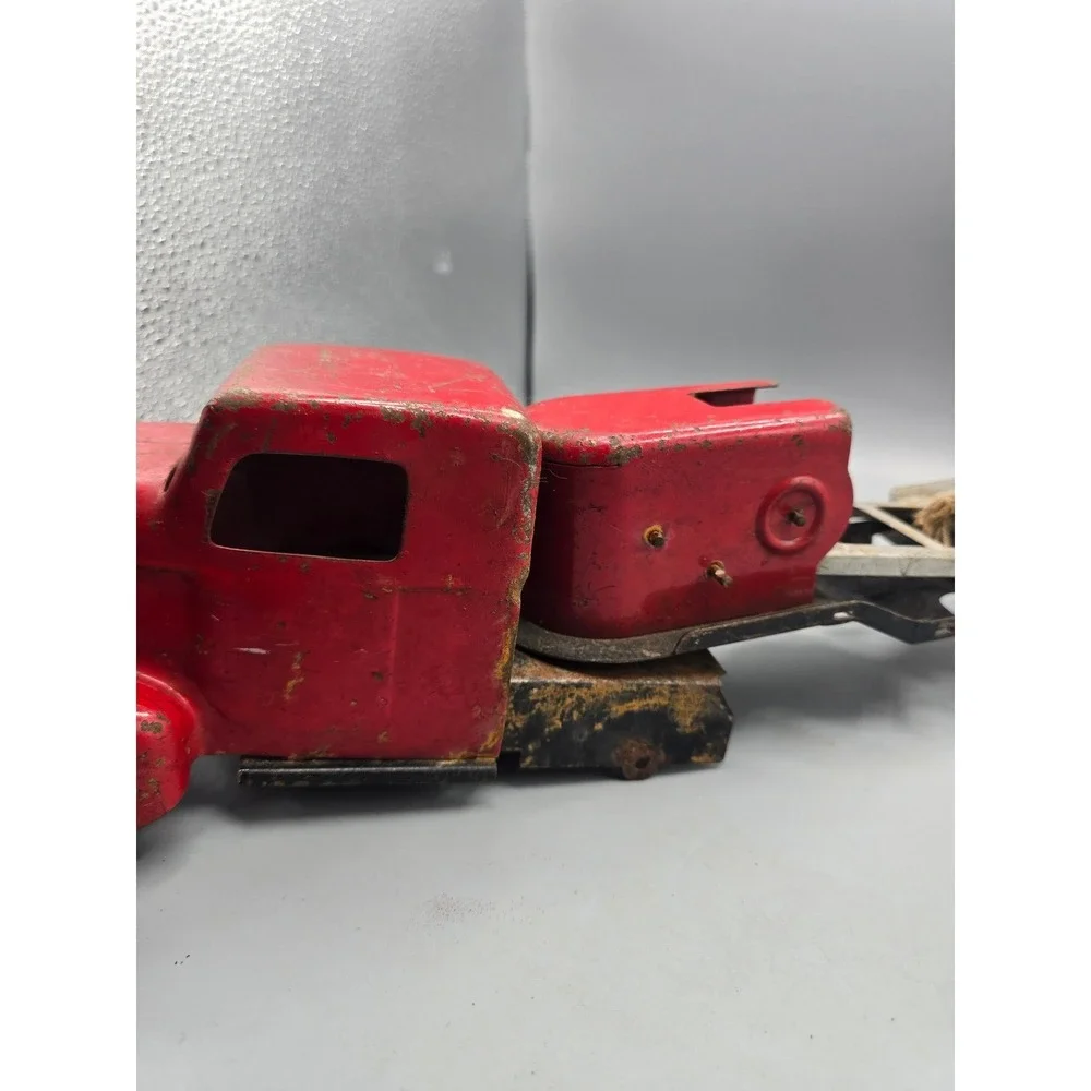 M•Vintage  1930-40's Wyandotte Pressed Steel Hook & Ladder‎ No.10 Fire Truck